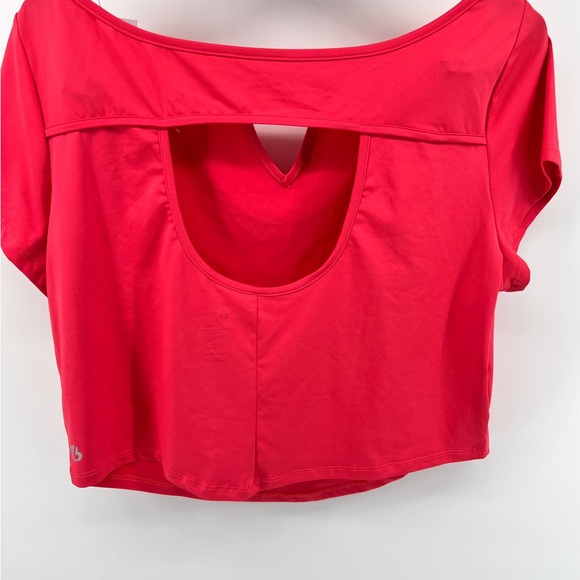 BuffBunny Women’s Cropped Athletic Top - XL - Picture 2 of 5